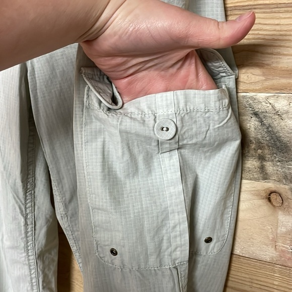 J. Crew size 10 Mid-rise Favorite Fit 100% Cotton Gray Cargo Pants with Pockets - Picture 7 of 15